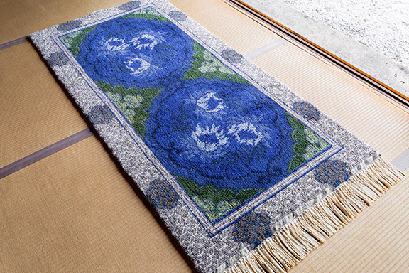 花浅葱地 桃花輪文 縁七宝